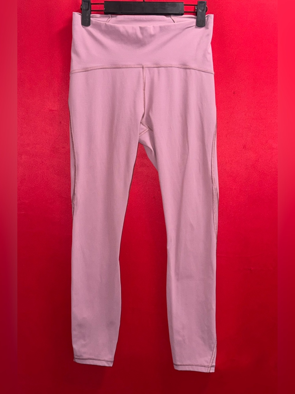 🍋#649- Lululemon Lgt.Purple Leggings In EUC! Size 6